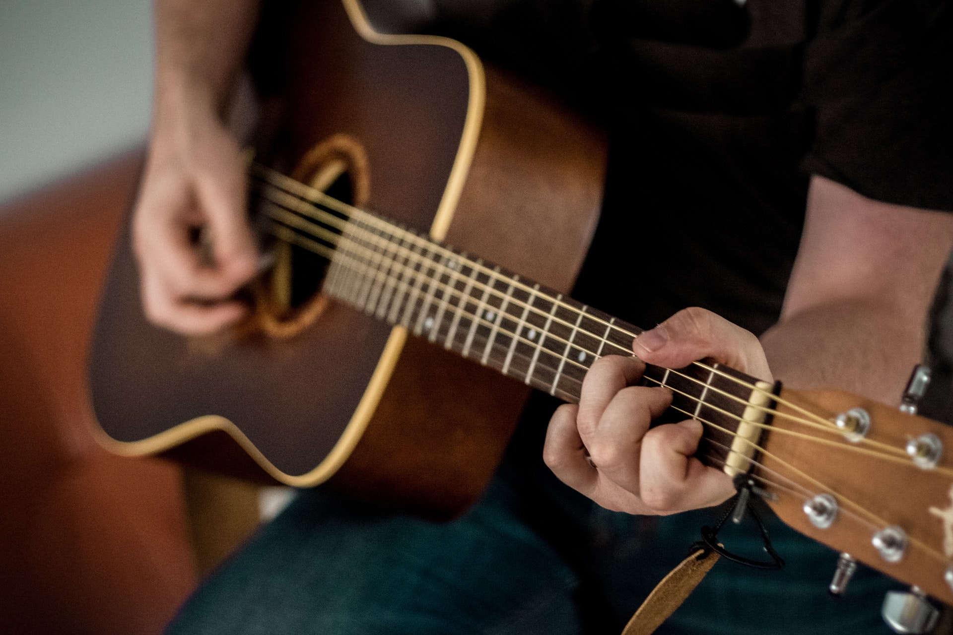 Introduction virtuelle au guitare Image