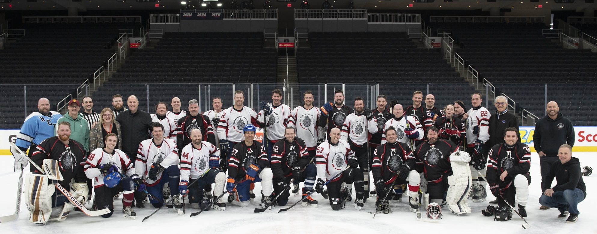 Les Oilers d'Edmonton offrent aux membres de Sans Limites une expérience de hockey Image